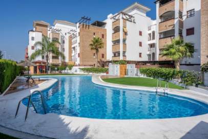 Pisos y apartamentos en Playa Granada, Motril - pisos.com